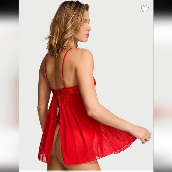 NWT 🏷 Victoria's Secret Dream Angels Dare to Dream Red Lace Pleated Babydoll - Picture 3 of 11
